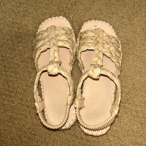 Women’s woven summer sandals